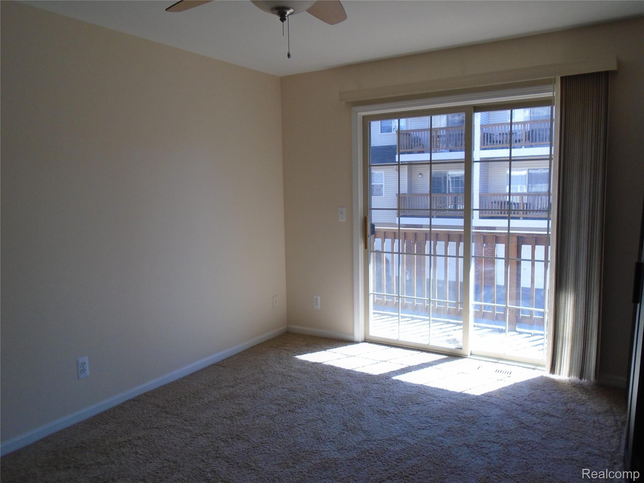 16866 Farmington Road, Unit 63 Livonia, MI 48154 - Photo 32 of 43 DSC00867.JPG