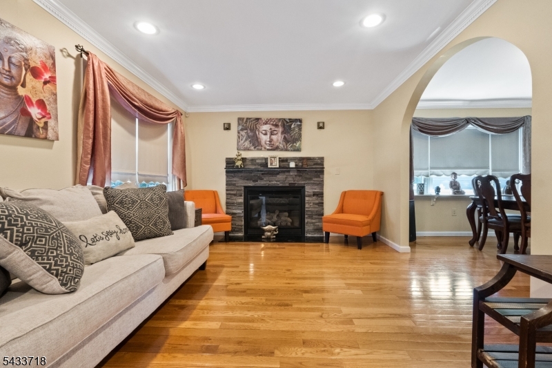 13 Ogden Road Belleville, NJ 07109 - Photo 3 of 42