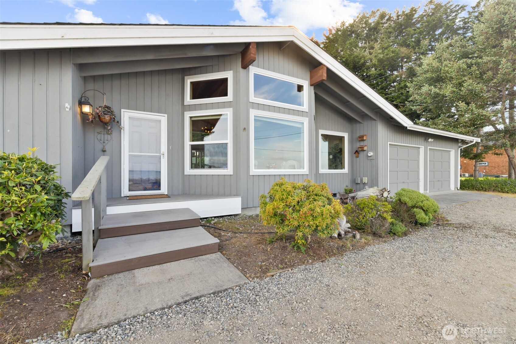 1432 Jamestown Road Sequim, WA 98382 - Photo 4 of 40 Gallery Image 4