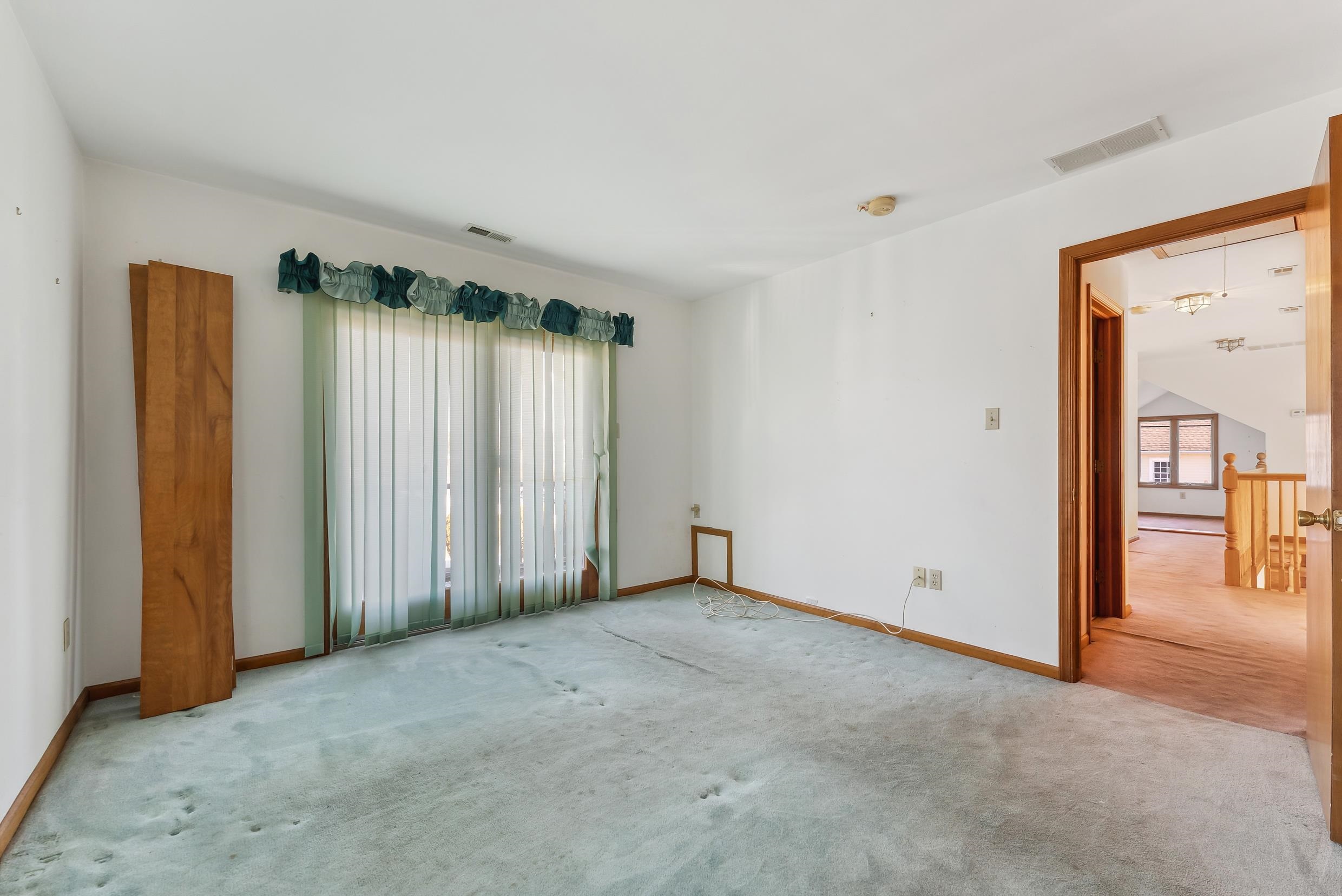 401 4th West Cape May, NJ 08204 - Photo 28 of 43 an empty room with windows and closet