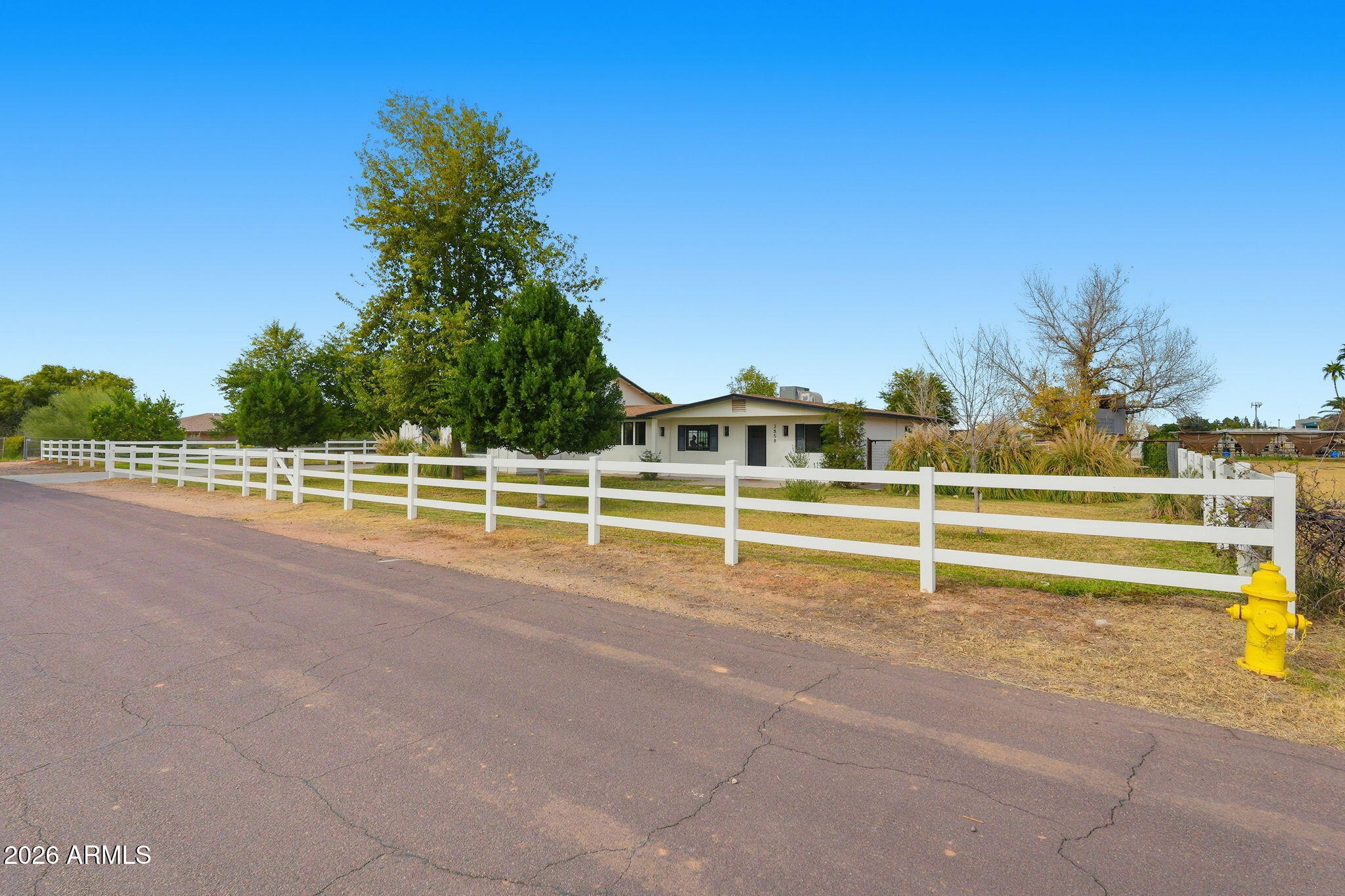 2858 East Redfield Road Gilbert, AZ 85234 - Photo 13 of 66 014_ListerPros