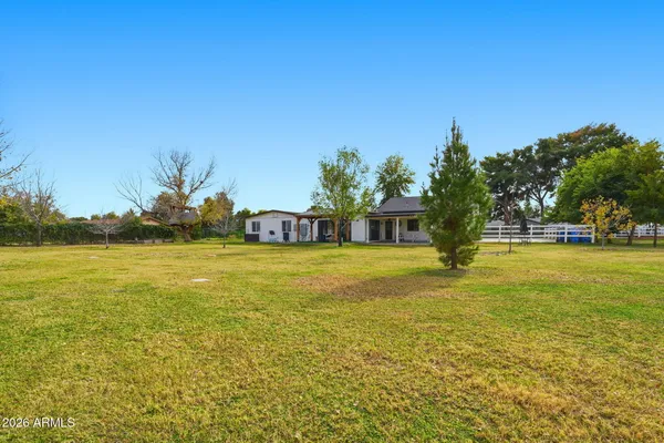 $1,695,000 | 2858 East Redfield Road, Gilbert, AZ 85234