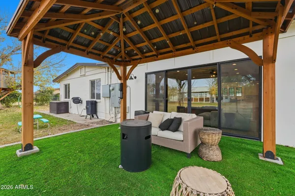 $1,695,000 | 2858 East Redfield Road, Gilbert, AZ 85234