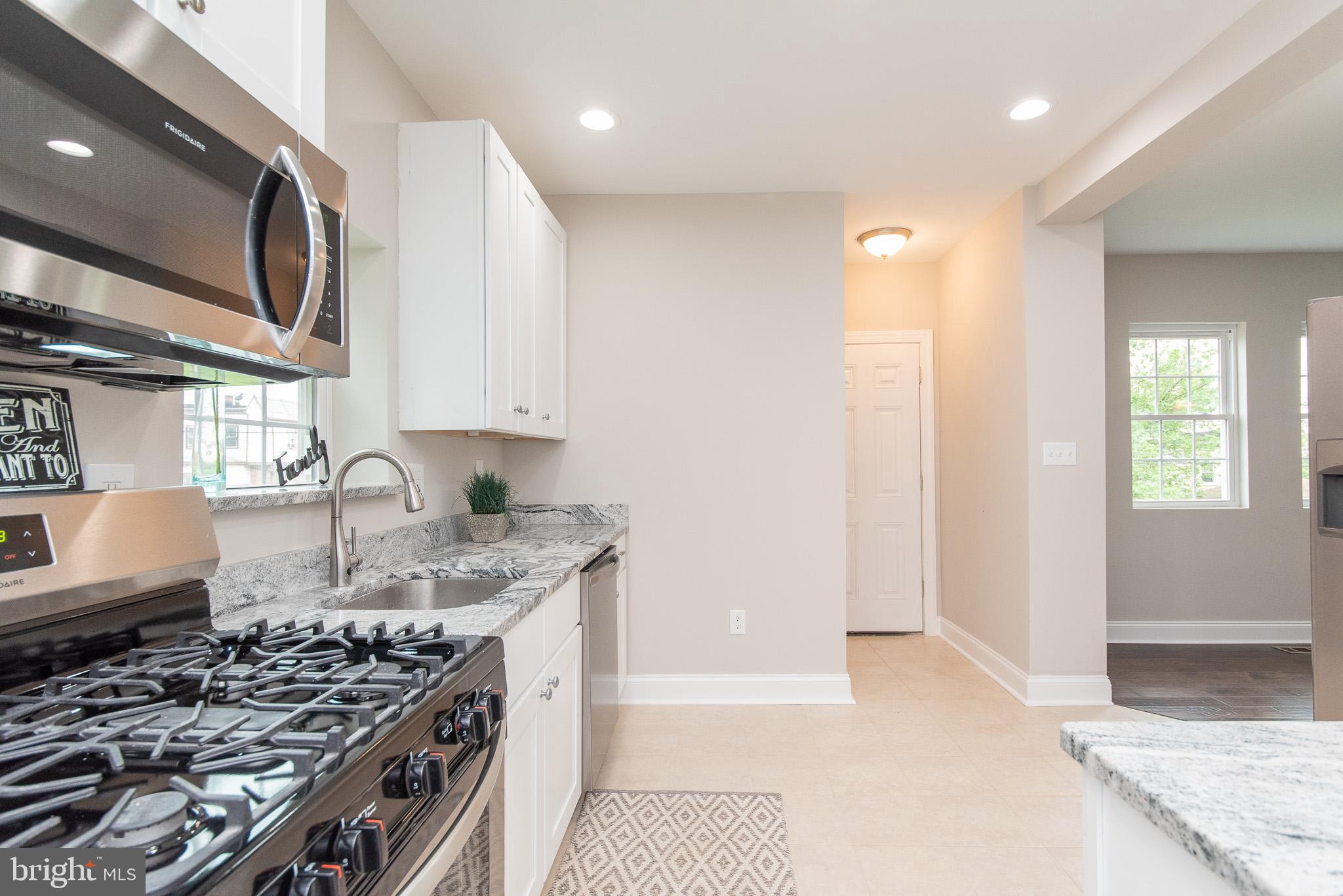 3505 Hilton Road Baltimore, MD 21215 - Photo 15 of 51 Kitchen