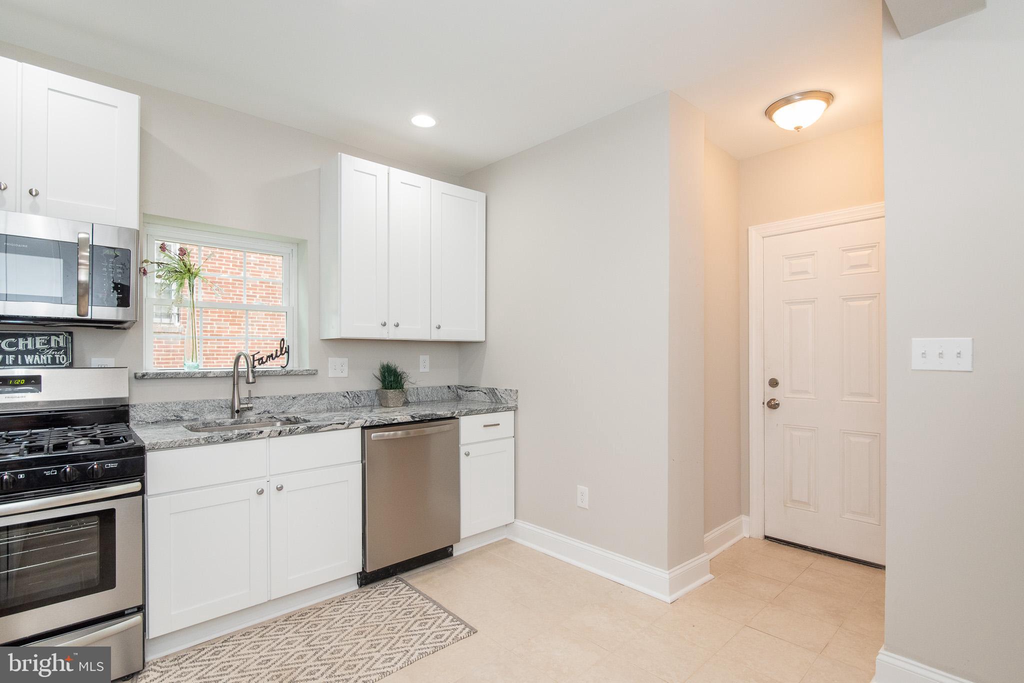 3505 Hilton Road Baltimore, MD 21215 - Photo 17 of 51 Kitchen