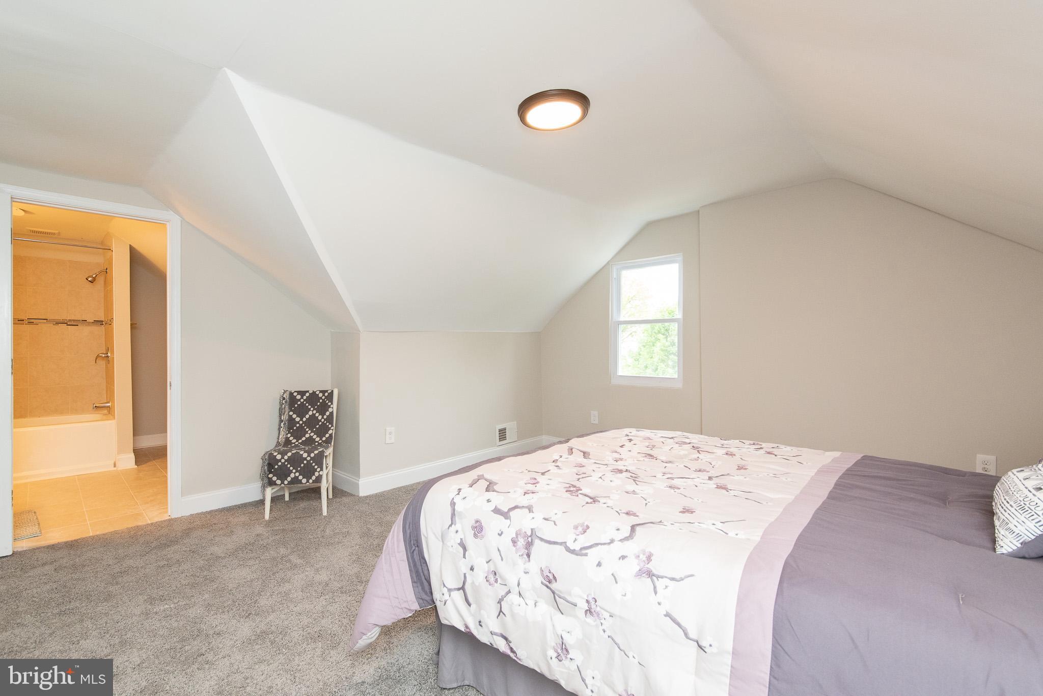 3505 Hilton Road Baltimore, MD 21215 - Photo 34 of 51 Bed Master Upper 2