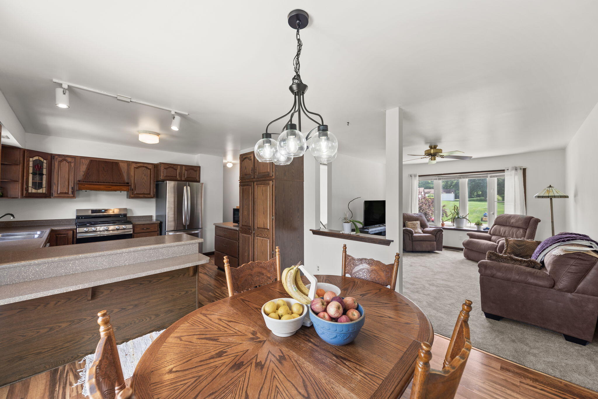 9272 Vigo Street Crown Point, IN 46307 - Photo 5 of 29 2048x1367