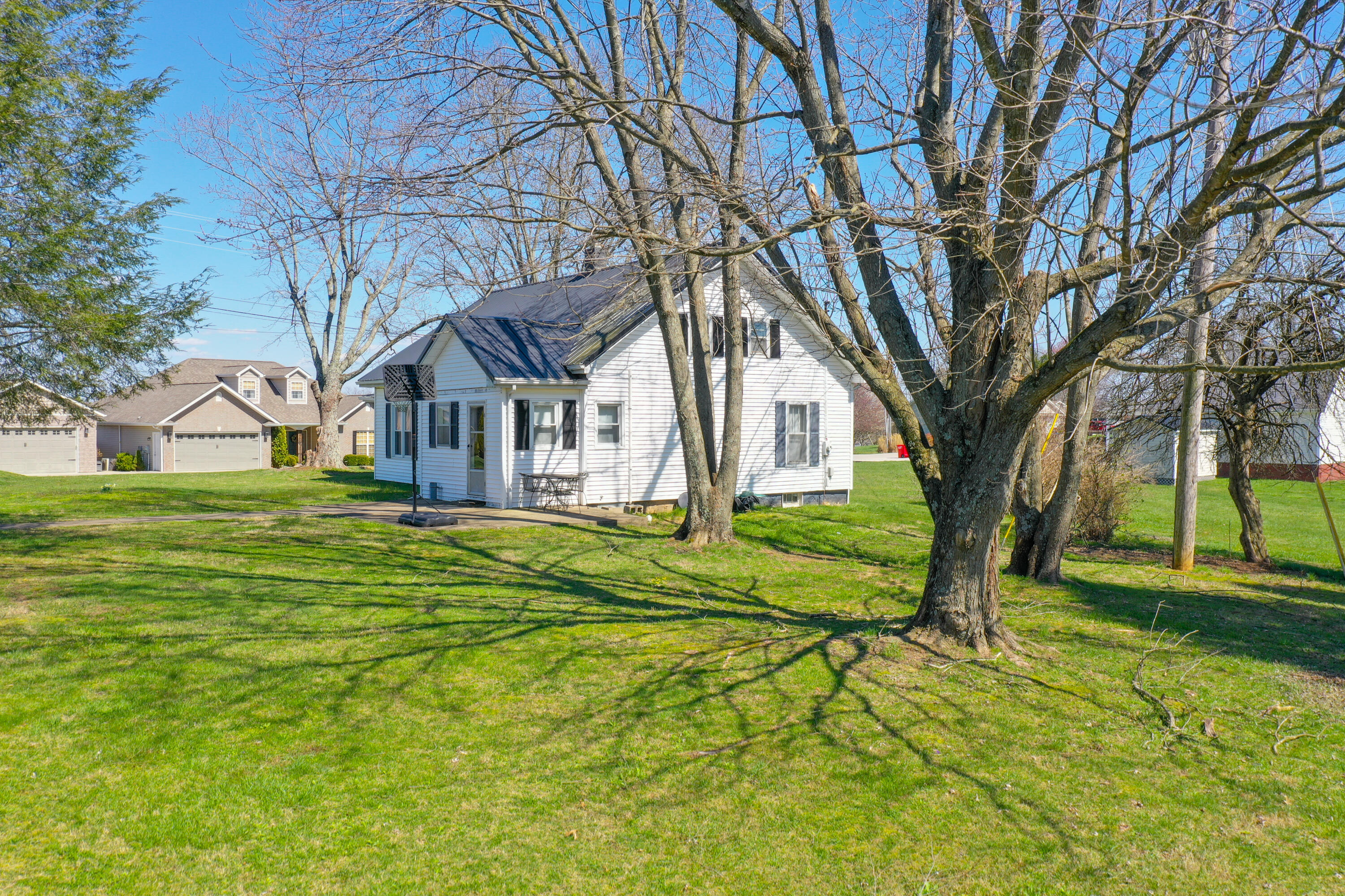 1457 Wyan Road London, KY 40744 - Photo 34 of 44 org_3516f3fac1eeeda6_1710353950000-HDR