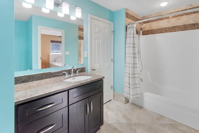 $2,200 | 11828 Broadway, Crown Point, IN 46307