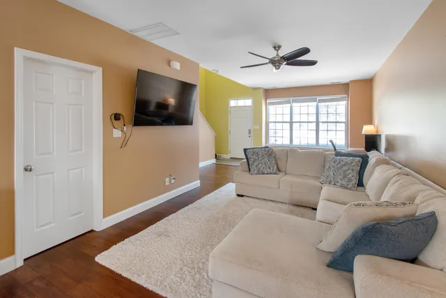 $2,200 | 11828 Broadway, Crown Point, IN 46307