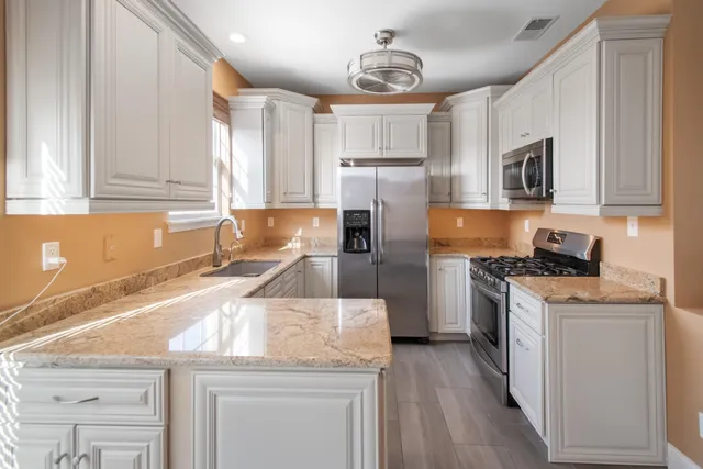 $2,200 | 11828 Broadway, Crown Point, IN 46307