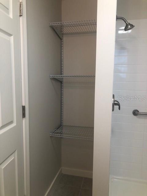 1401 East Alfred Street, Unit 9 Tavares, FL 32778 - Photo 10 of 18 a view of bathroom