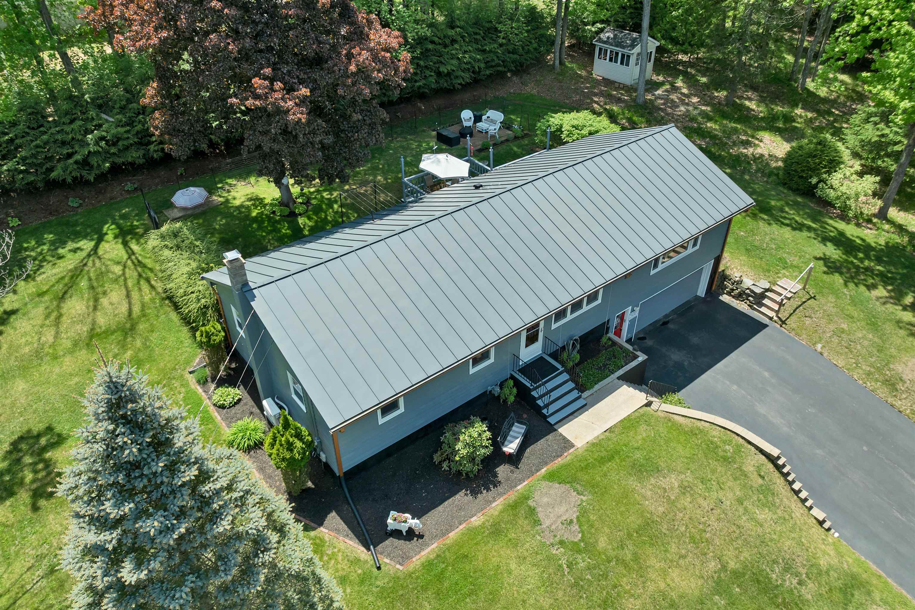 121 Terrace Road Franklin, NH 03235 - Photo 9 of 46