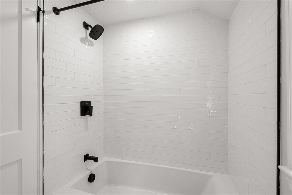 37 Elmcrest Road Wakefield, MA 01880 - Photo 30 of 39 Gallery Image 30