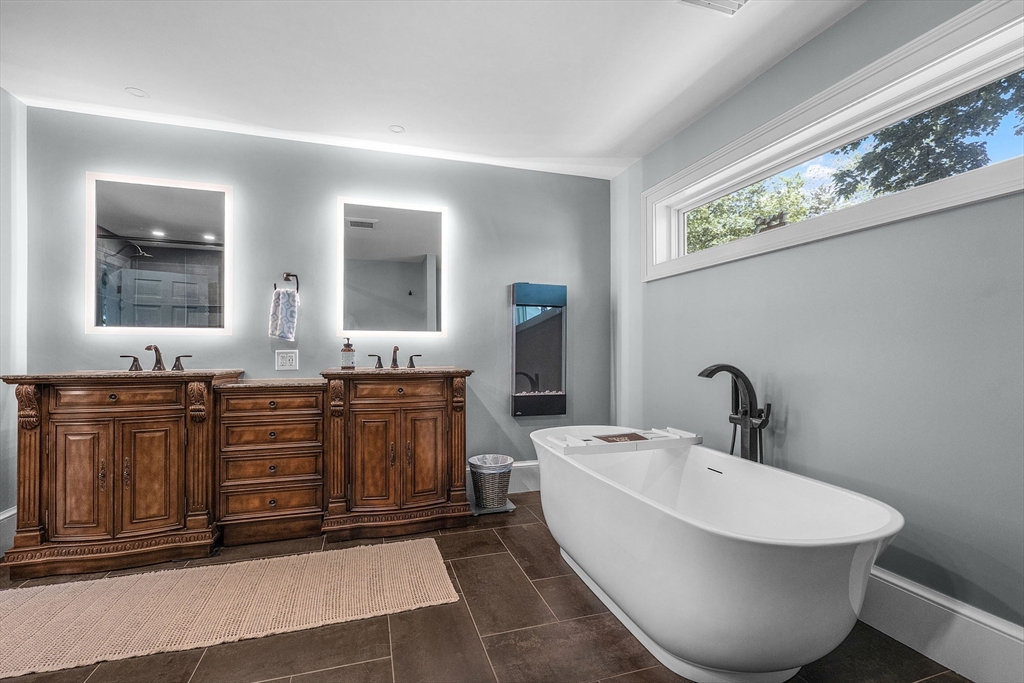 304 Front Street Marion, MA 02738 - Photo 17 of 42