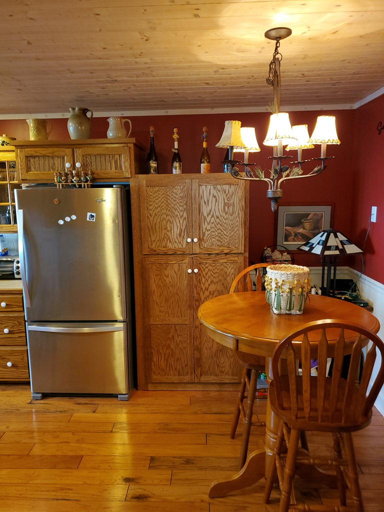 842 Rhododendron Road Hillsville, VA 24343 - Photo 16 of 26 Gallery Image 16