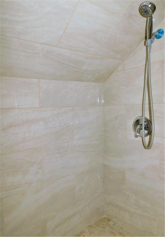 216 Maple Street, Unit 2 Denton, TX 76201 - Photo 15 of 16