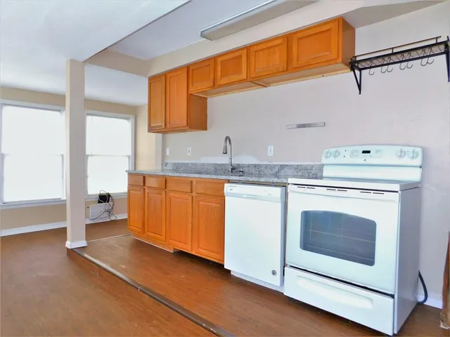 $1,050 | 216 Maple Street, Unit 2, Denton, TX 76201