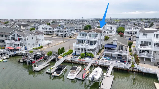 a picture of city view