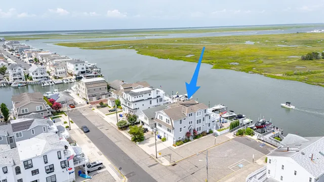 a view of an ocean and a ocean view