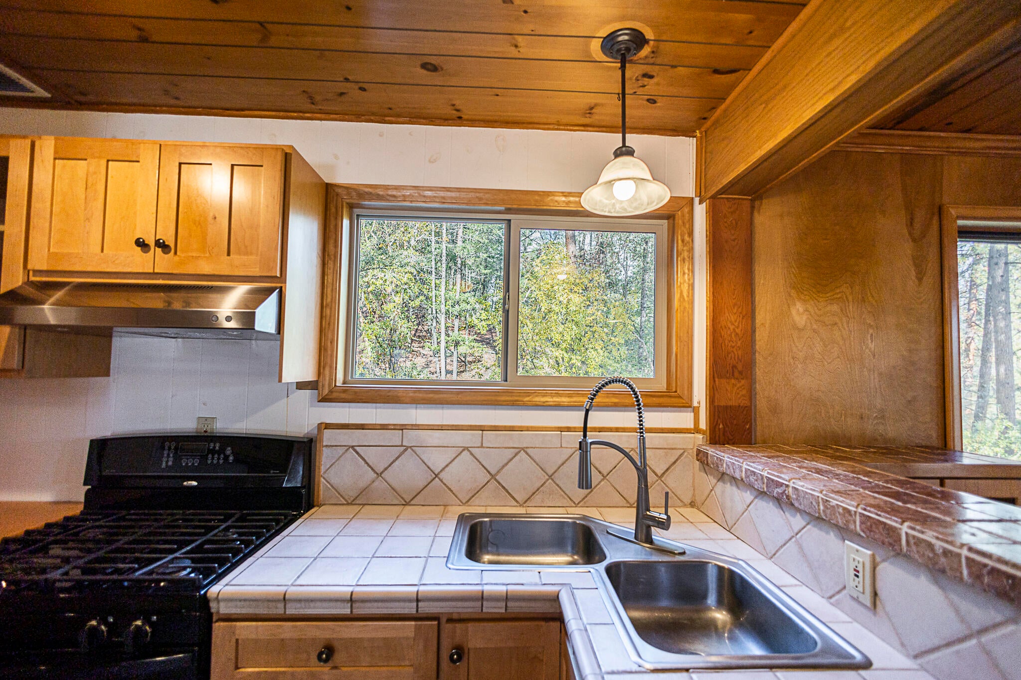 1055 Dunlap Road Jacksonville, OR 97530 - Photo 24 of 64 1055 Dunlap Small-050