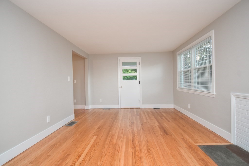 12 Normandy Road South Hadley, MA 01075 - Photo 8 of 30 Gallery Image 8