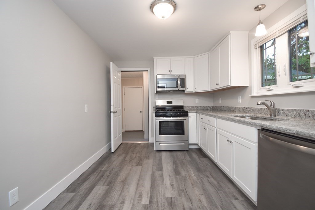12 Normandy Road South Hadley, MA 01075 - Photo 9 of 30 Gallery Image 9