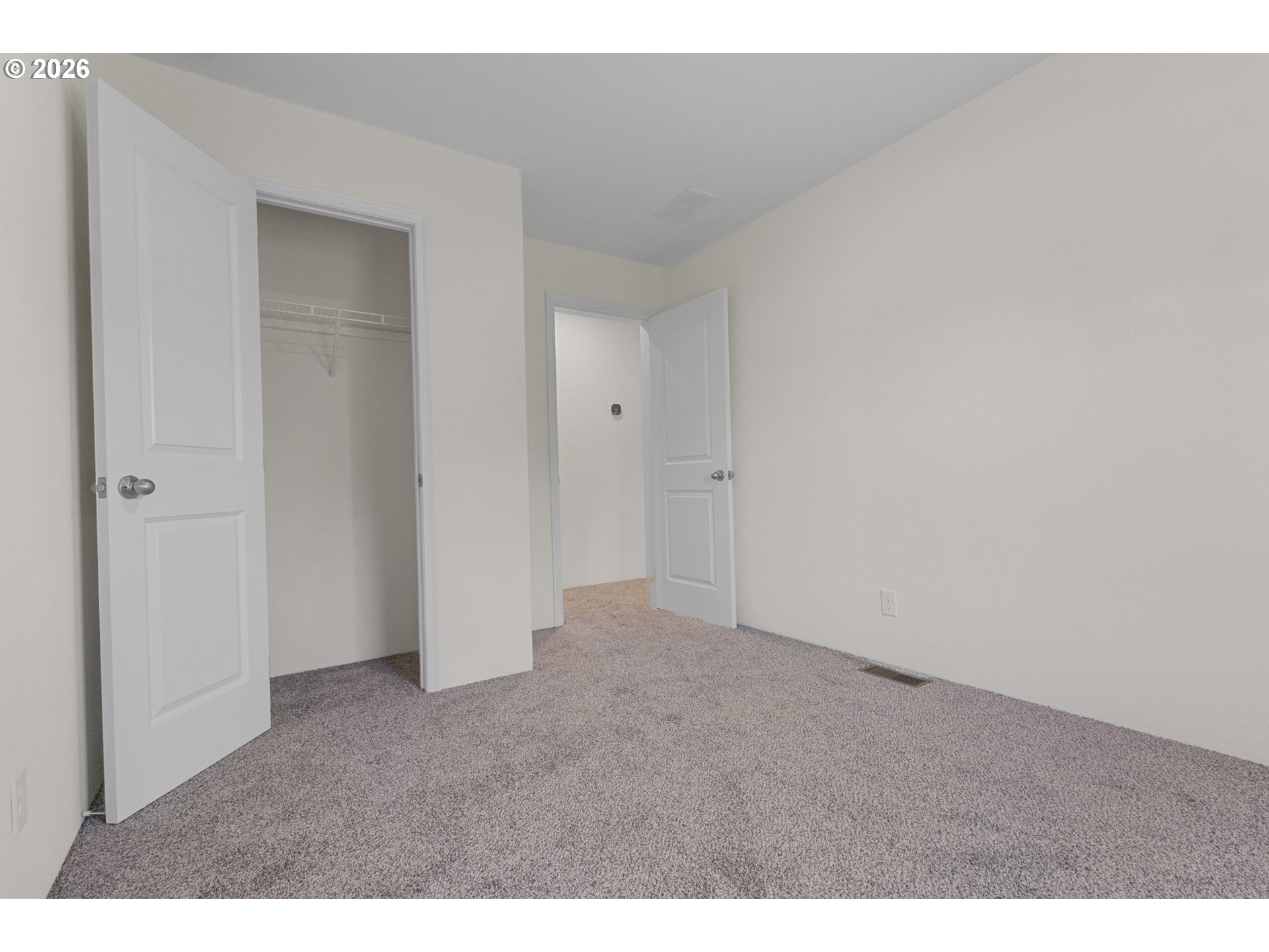 365 Mountain View Road Sweet Home, OR 97386 - Photo 20 of 32 a view of an empty room