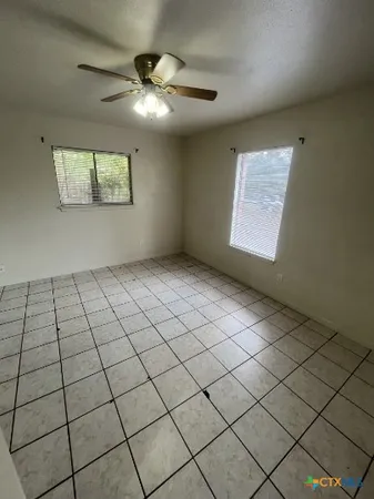 $1,400 | 1002 Hillyer Street, Unit 1002, San Marcos, TX 78666