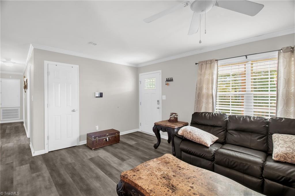 296 Elijah Beck Road Lexington, NC 27292 - Photo 8 of 31