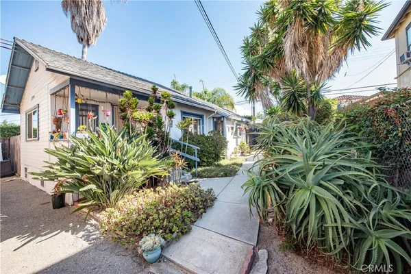 $1,800,000 | 110 South Freeman Street, Oceanside, CA 92054