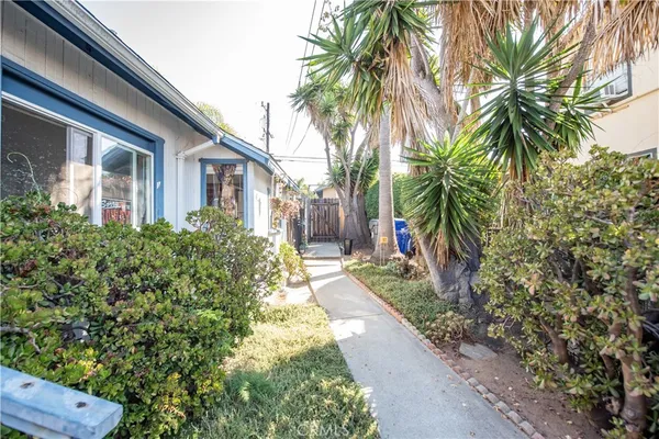 $1,800,000 | 110 South Freeman Street, Oceanside, CA 92054