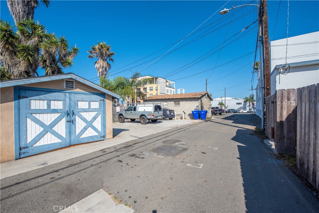 110 South Freeman Street Oceanside, CA 92054 - Photo 16 of 38