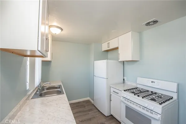 $1,800,000 | 110 South Freeman Street, Oceanside, CA 92054