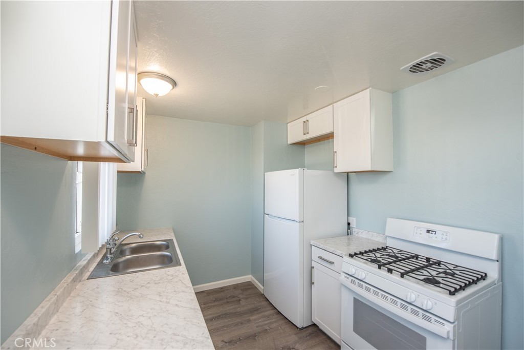 110 South Freeman Street Oceanside, CA 92054 - Photo 19 of 38