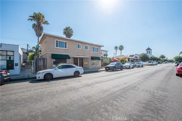 $1,800,000 | 110 South Freeman Street, Oceanside, CA 92054