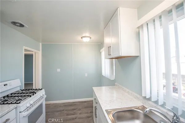 $1,800,000 | 110 South Freeman Street, Oceanside, CA 92054