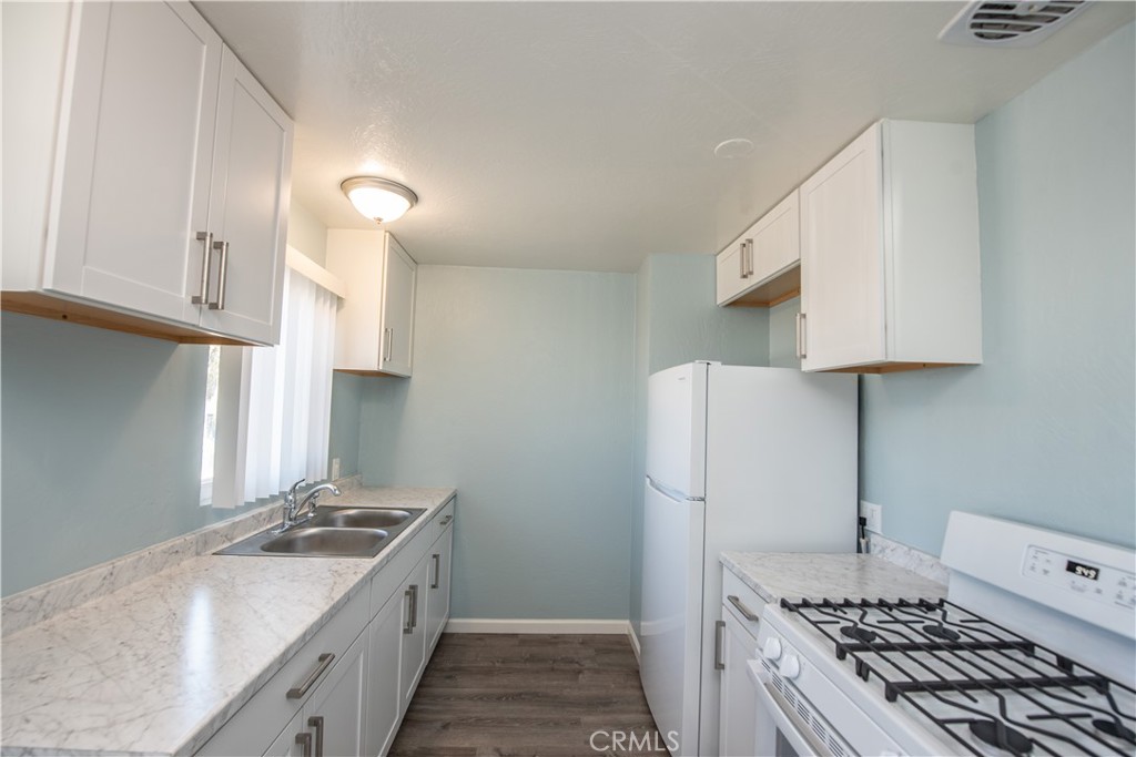 110 South Freeman Street Oceanside, CA 92054 - Photo 23 of 38