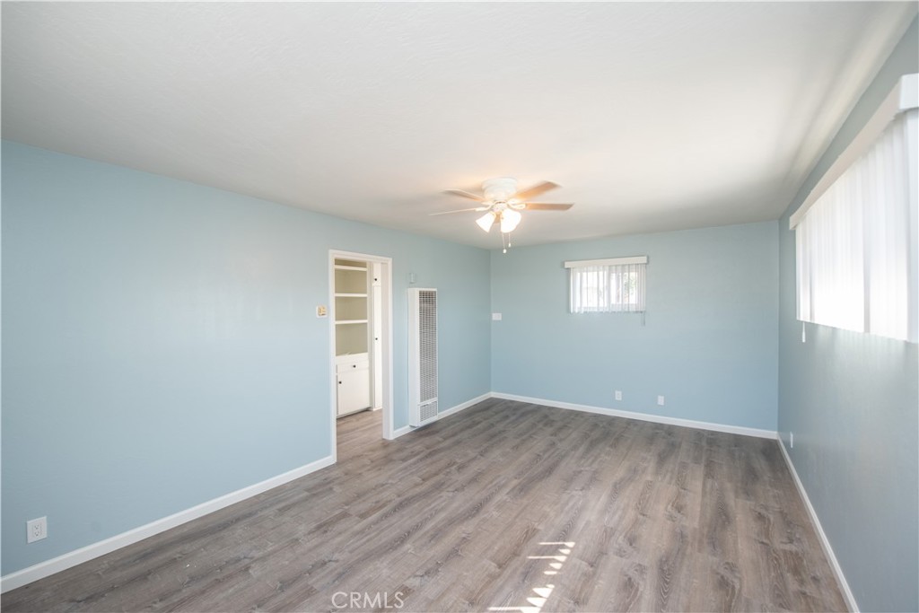 110 South Freeman Street Oceanside, CA 92054 - Photo 25 of 38