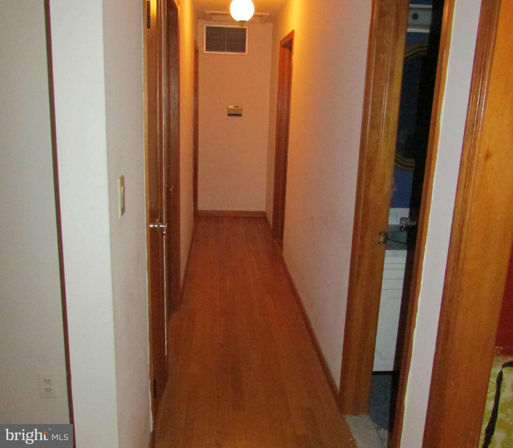 3303 West Watersville Road Mount Airy, MD 21771 - Photo 14 of 20 Hallway