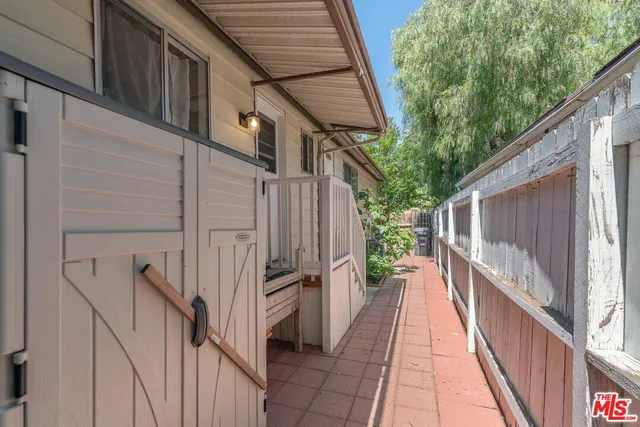 a view of a pathway of a house