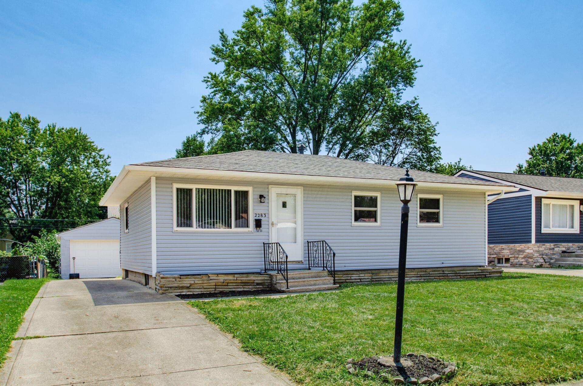 2283 Ward Road Columbus, OH 43224 - Photo 2 of 25 004_f59e0_K 2283 Ward Rd082-2