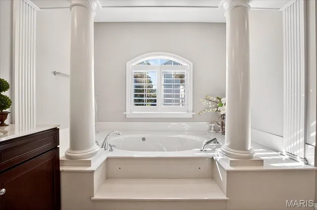 $989,000 | 883 Arbor Chase Drive, Wildwood, MO 63021