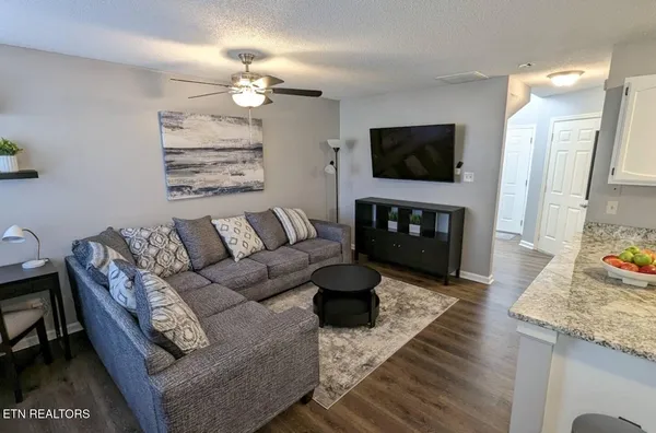 $275,000 | 1303 Mountain Meadows Way, Sevierville, TN 37862