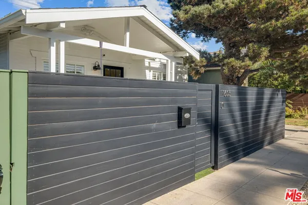 $13,750 | 1605 Cabrillo Avenue, Venice, CA 90291