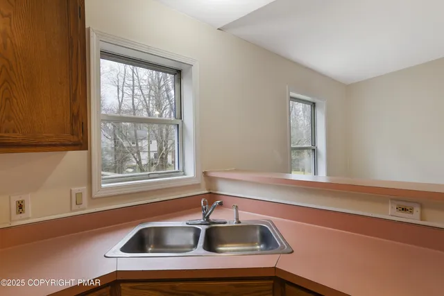 $275,000 | 1717 Gordon Lane, Tobyhanna, PA 18466