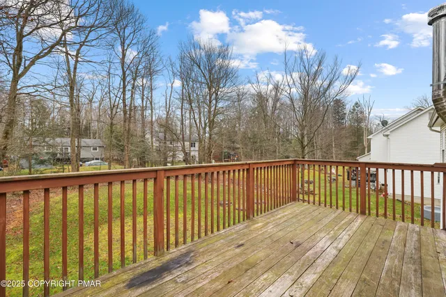 $275,000 | 1717 Gordon Lane, Tobyhanna, PA 18466