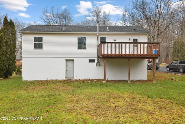 $275,000 | 1717 Gordon Lane, Tobyhanna, PA 18466