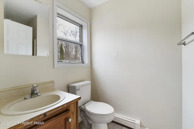 $275,000 | 1717 Gordon Lane, Tobyhanna, PA 18466