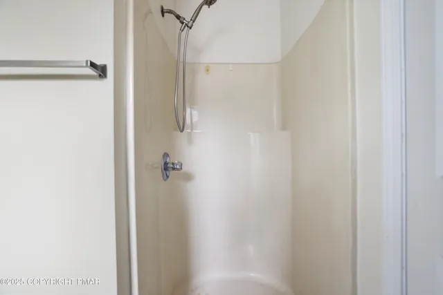 $275,000 | 1717 Gordon Lane, Tobyhanna, PA 18466